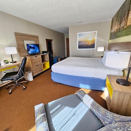 Days Inn By Wyndham Greensboro Nc Eksteriør billede