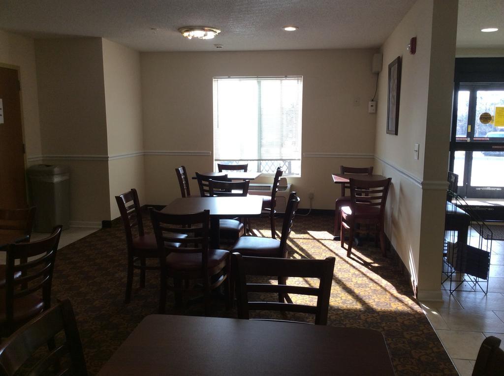 Days Inn By Wyndham Greensboro Nc Eksteriør billede