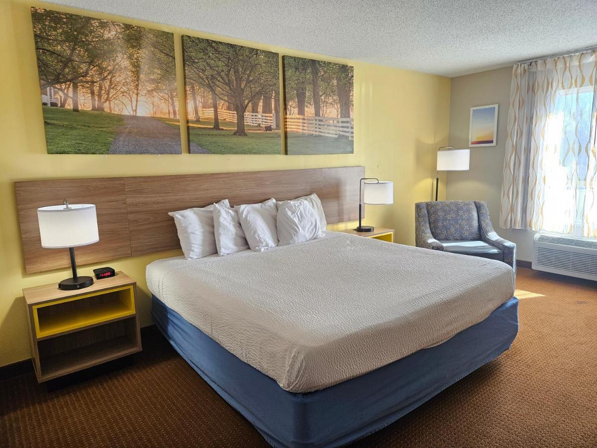 Days Inn By Wyndham Greensboro Nc Eksteriør billede