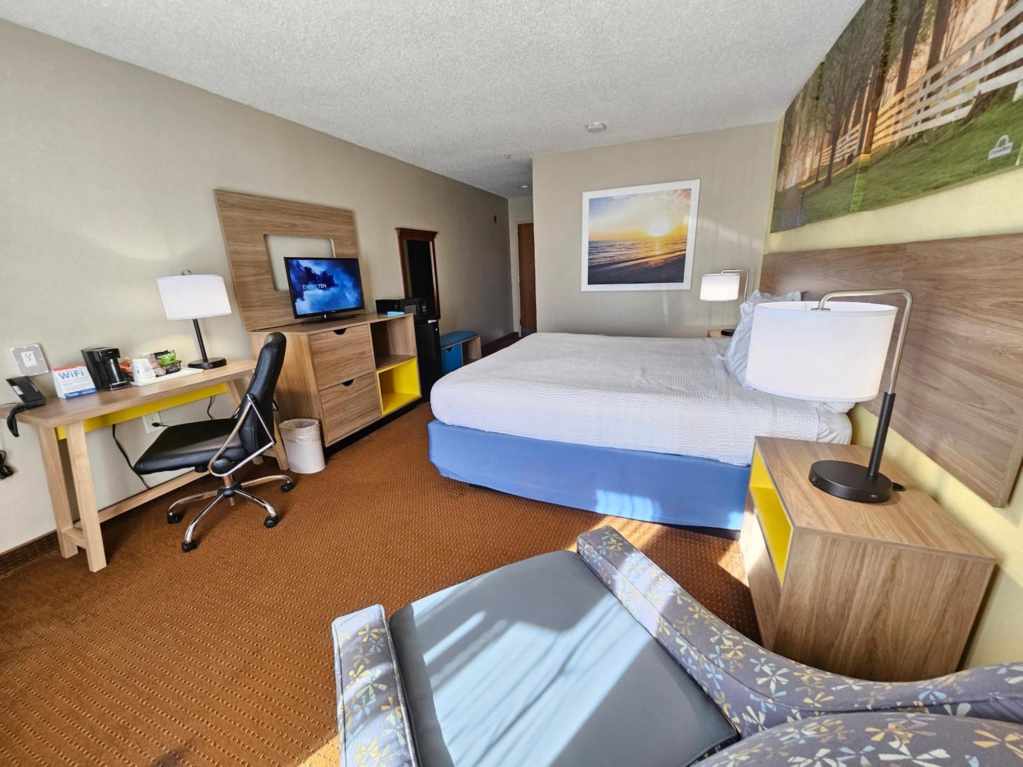 Days Inn By Wyndham Greensboro Nc Eksteriør billede